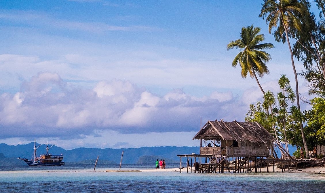 Ratu Luat off Kri Island